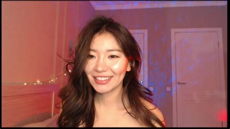 aimeclarks chaturbate|aimeclarks Petite Asian girl with a beautiful smile